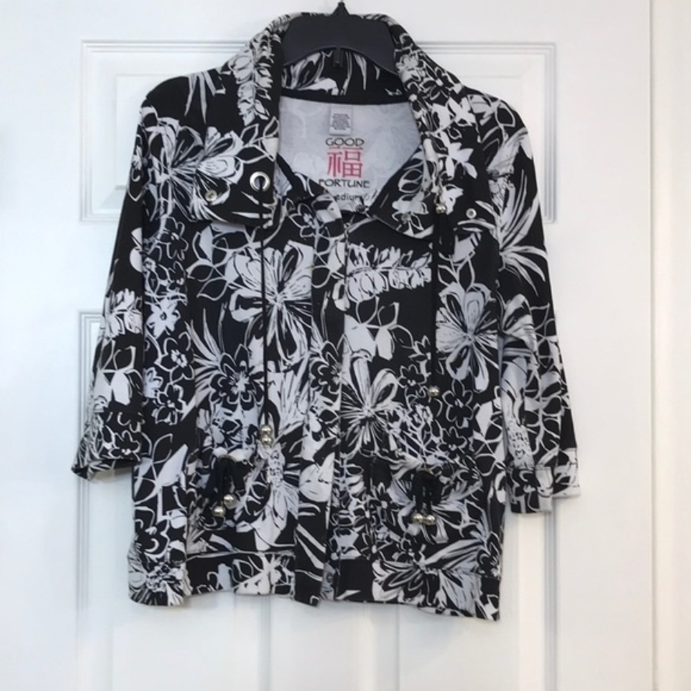 Good Fortune Black/white Jacket-Size M